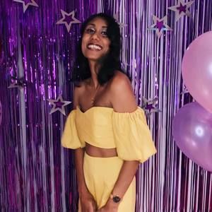 Meet your Posher, Nicole